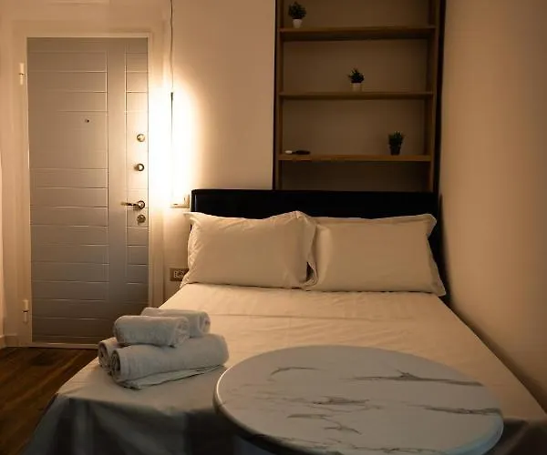 Cozy And Chic דירה טיראנה